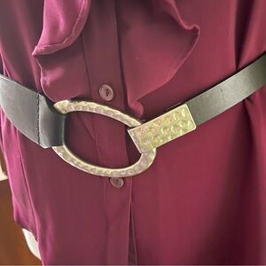 Chico’s Black Hammered Silver Latch Adjustable Genuine Leather Sz. Small